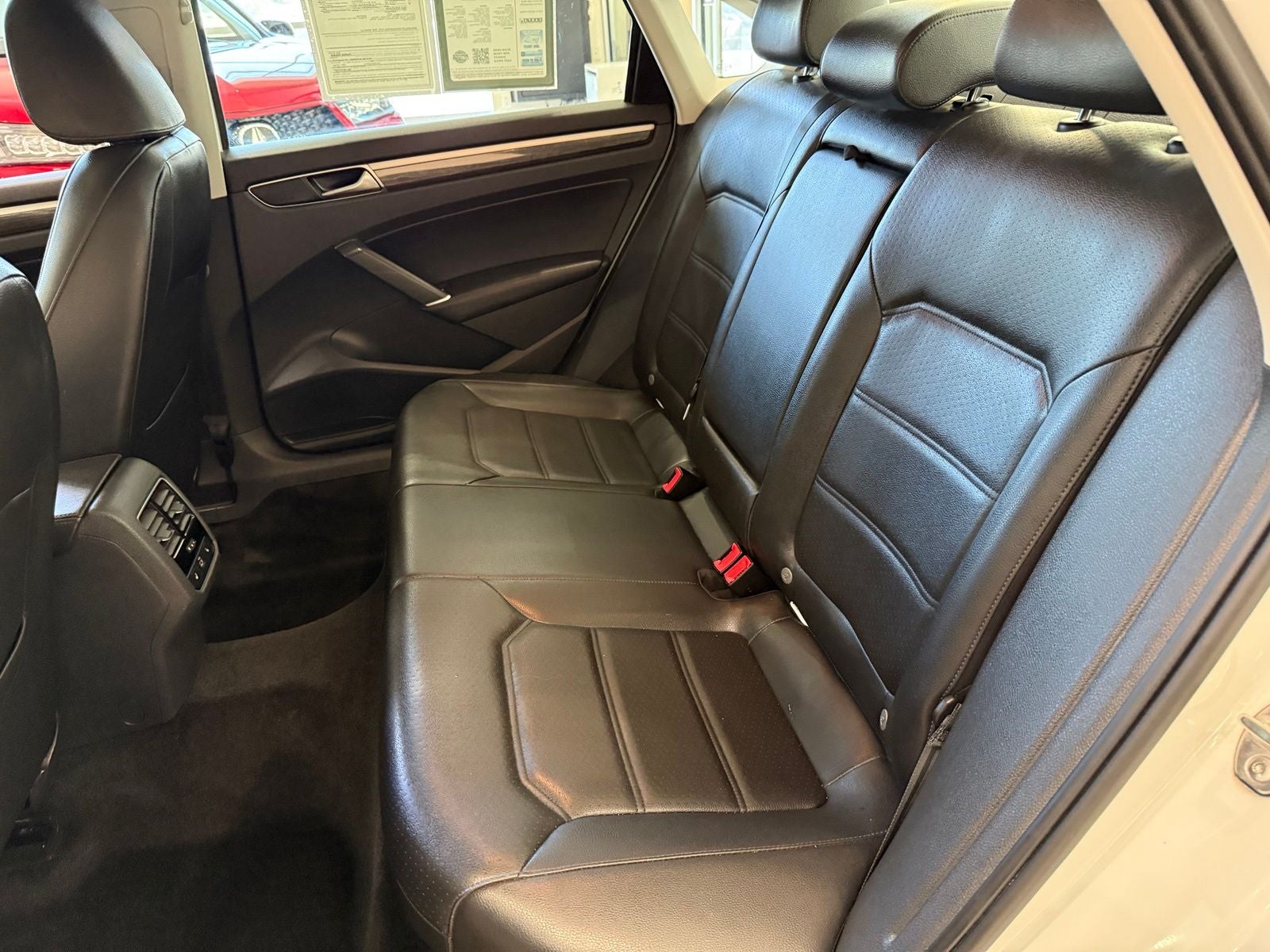 2018 Volkswagen Passat 2.0T SE w/Technology w/Technology