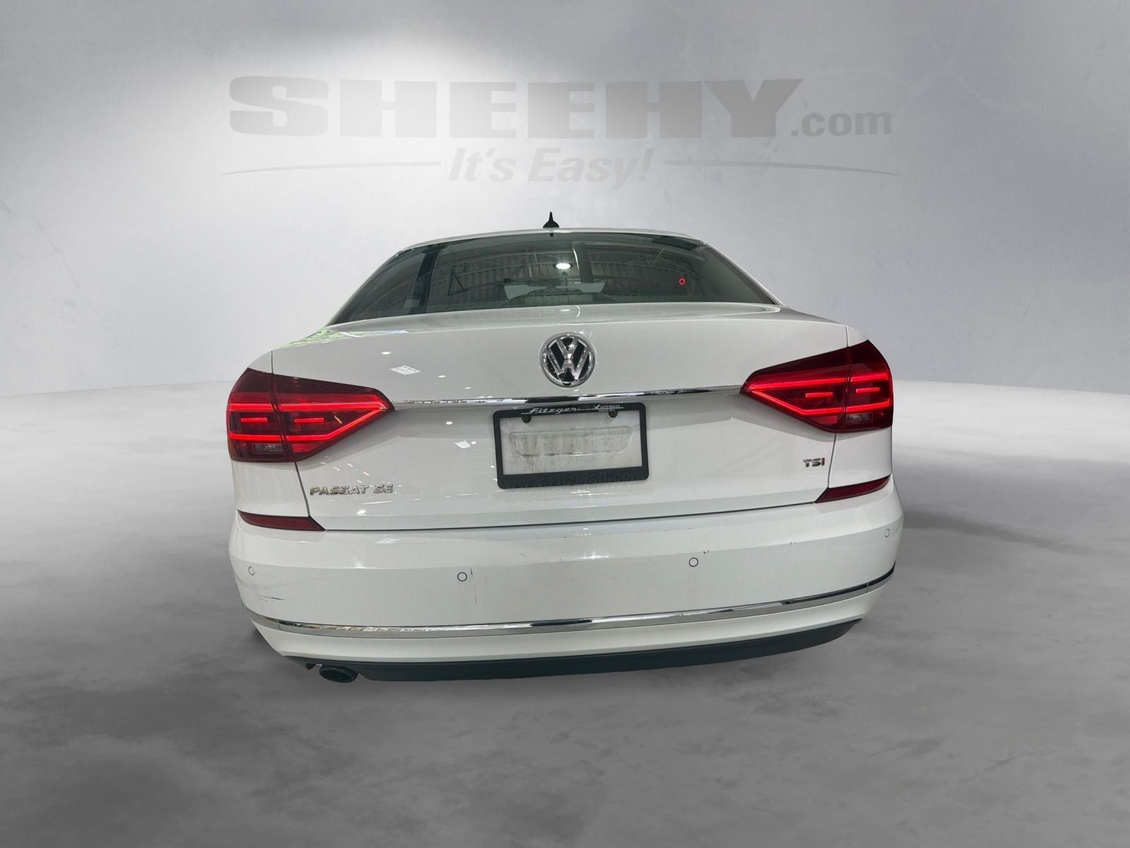2018 Volkswagen Passat 2.0T SE w/Technology