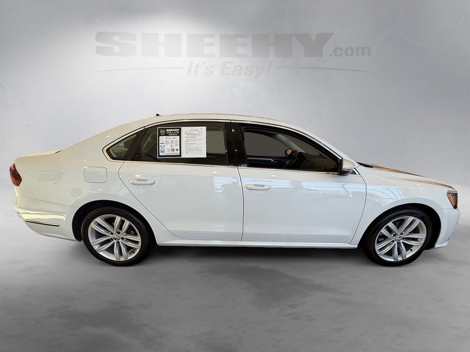 2018 Volkswagen Passat 2.0T SE w/Technology w/Technology