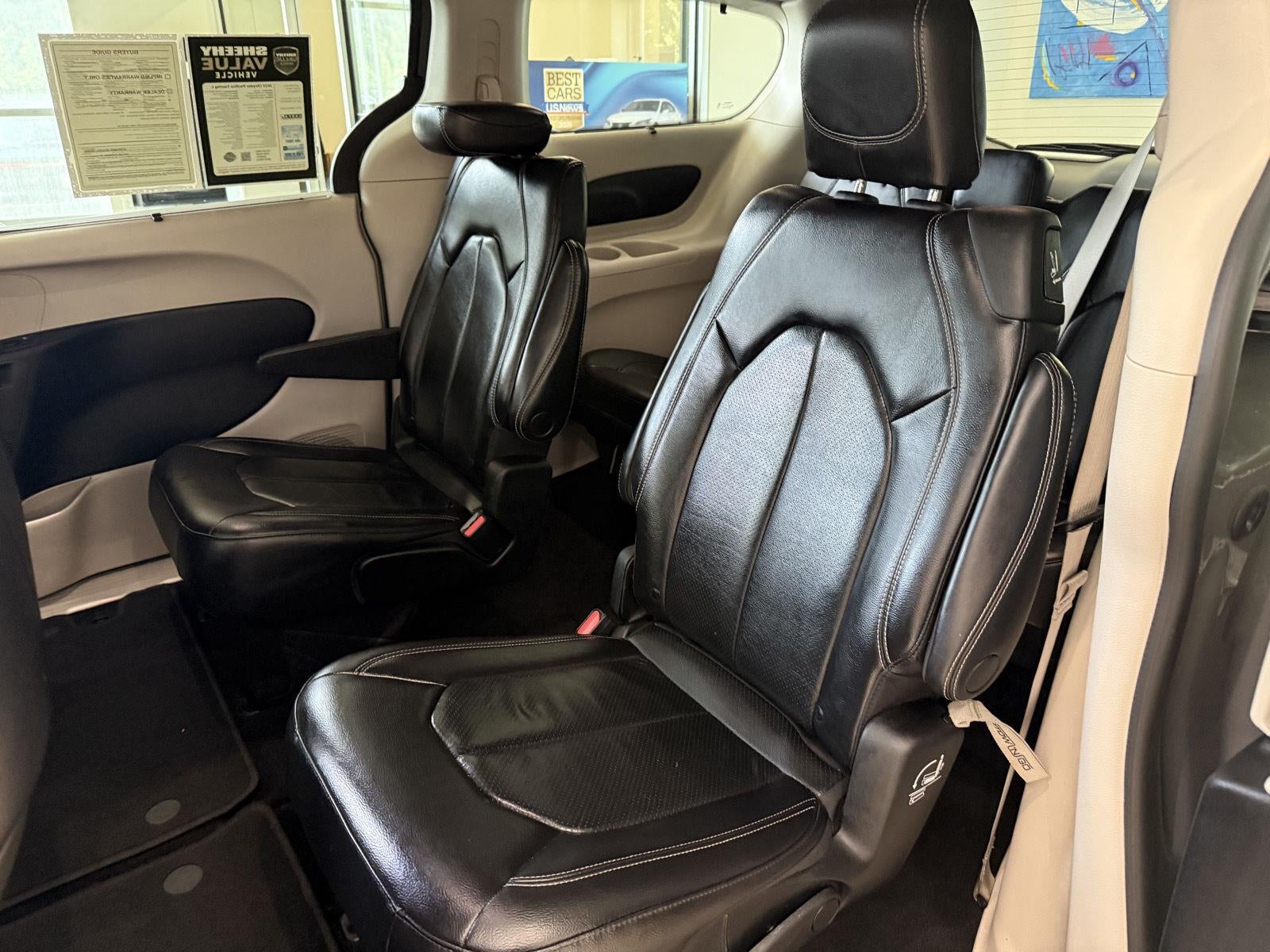 2022 Chrysler Pacifica Touring L