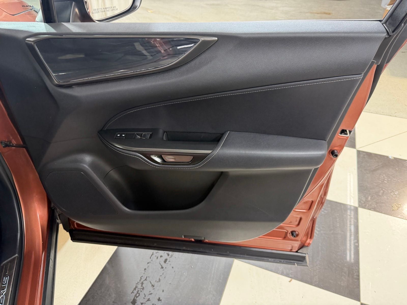 2025 Lexus NX 350h Premium