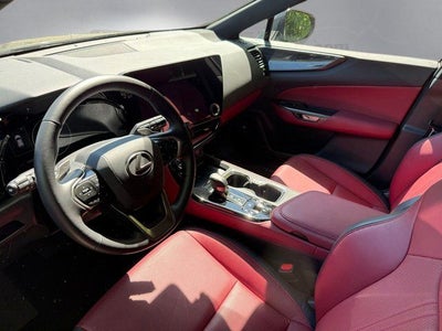 2025 Lexus NX 350h Premium