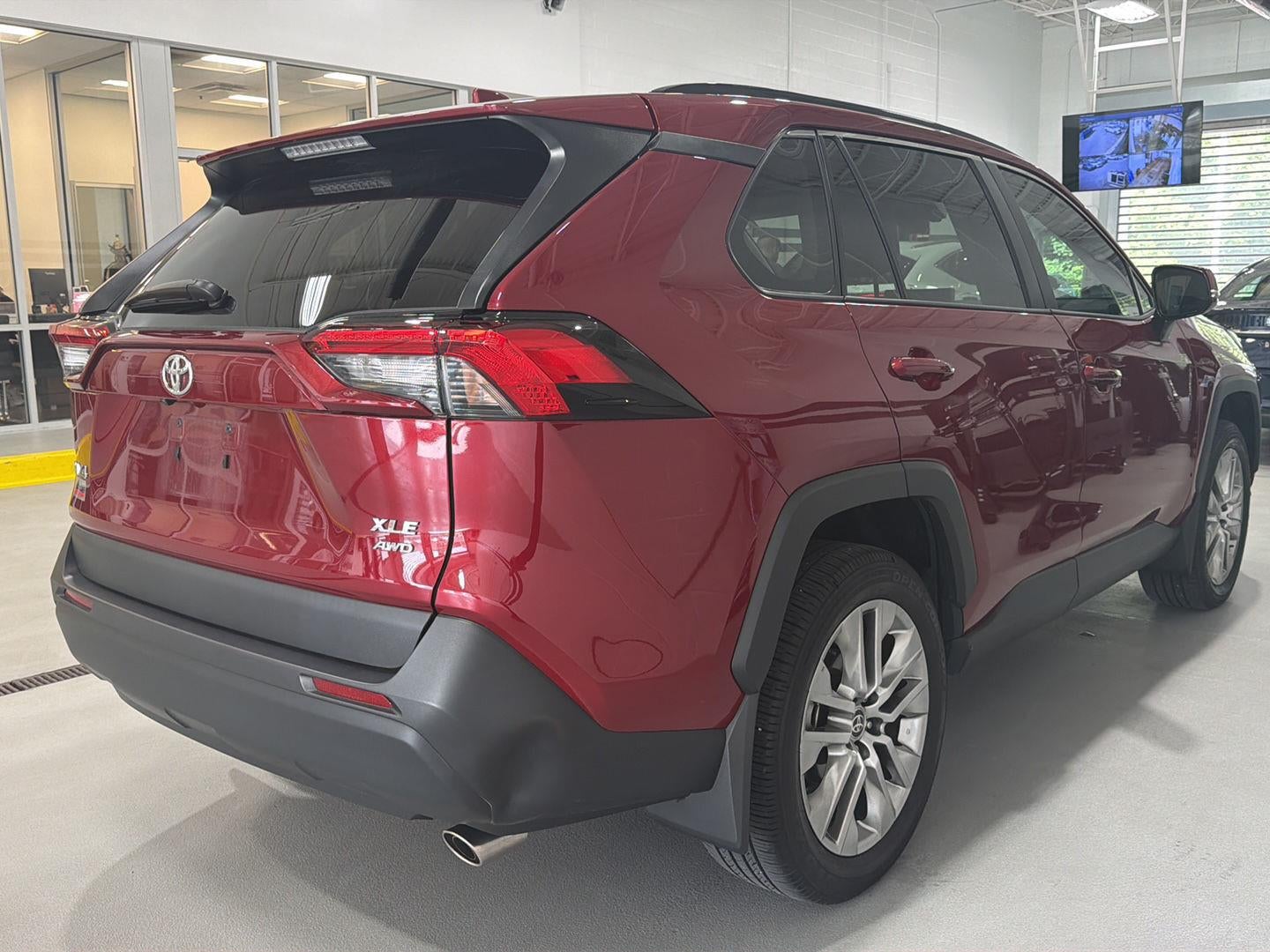2025 Toyota Rav4 XLE Premium