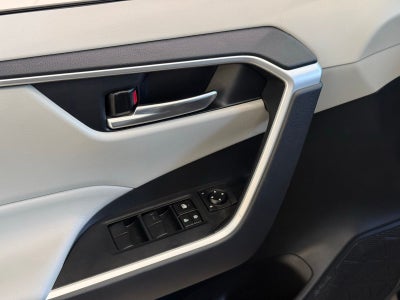 2019 Toyota RAV4 Hybrid XLE