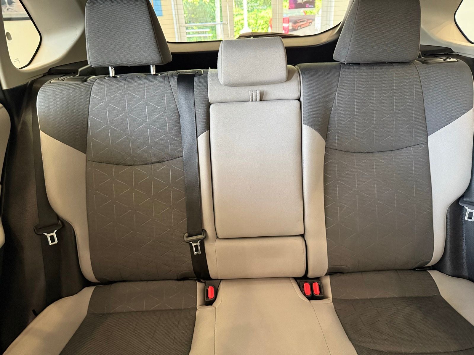 2019 Toyota RAV4 Hybrid XLE