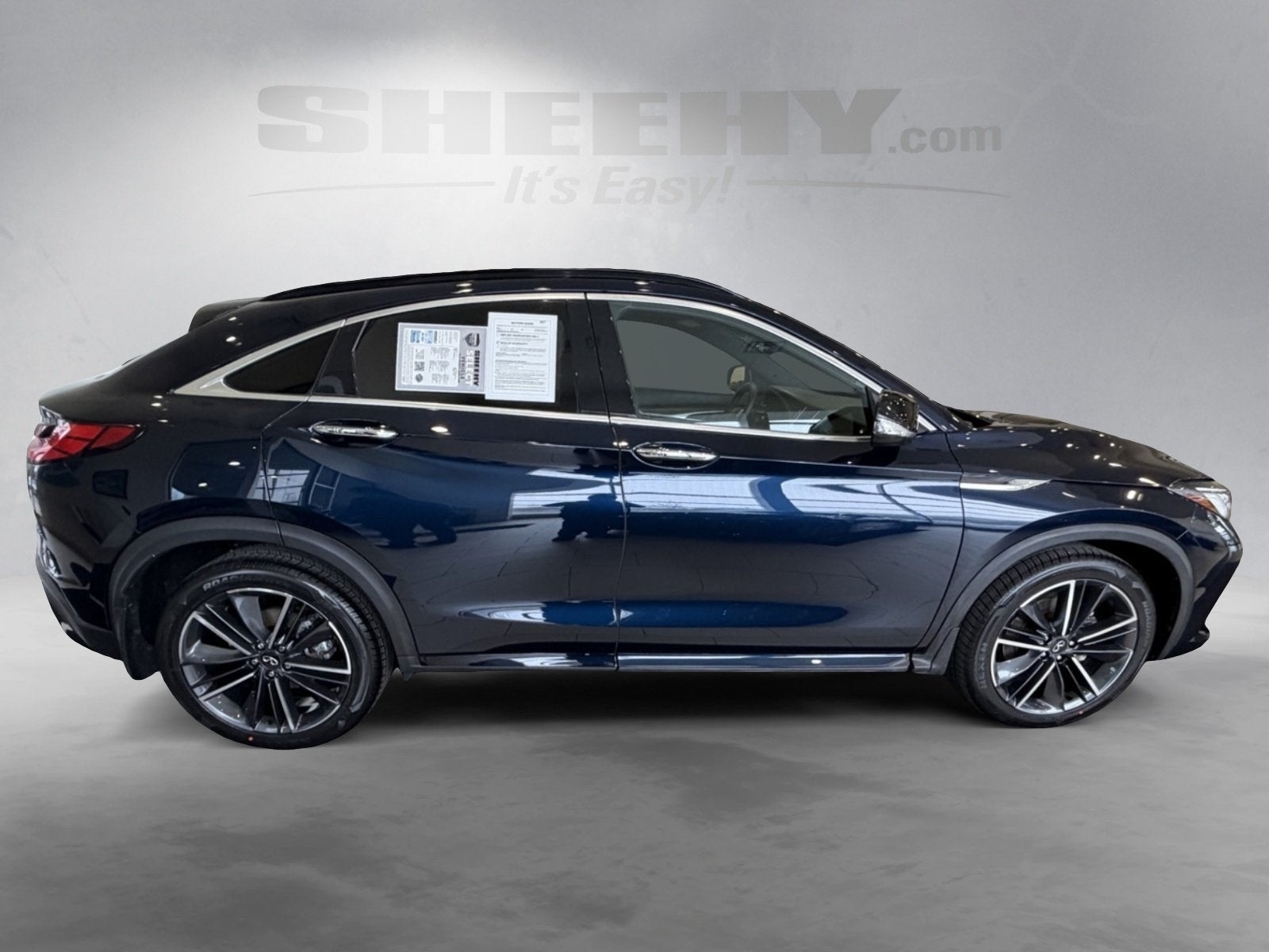 2023 INFINITI QX55 LUXE