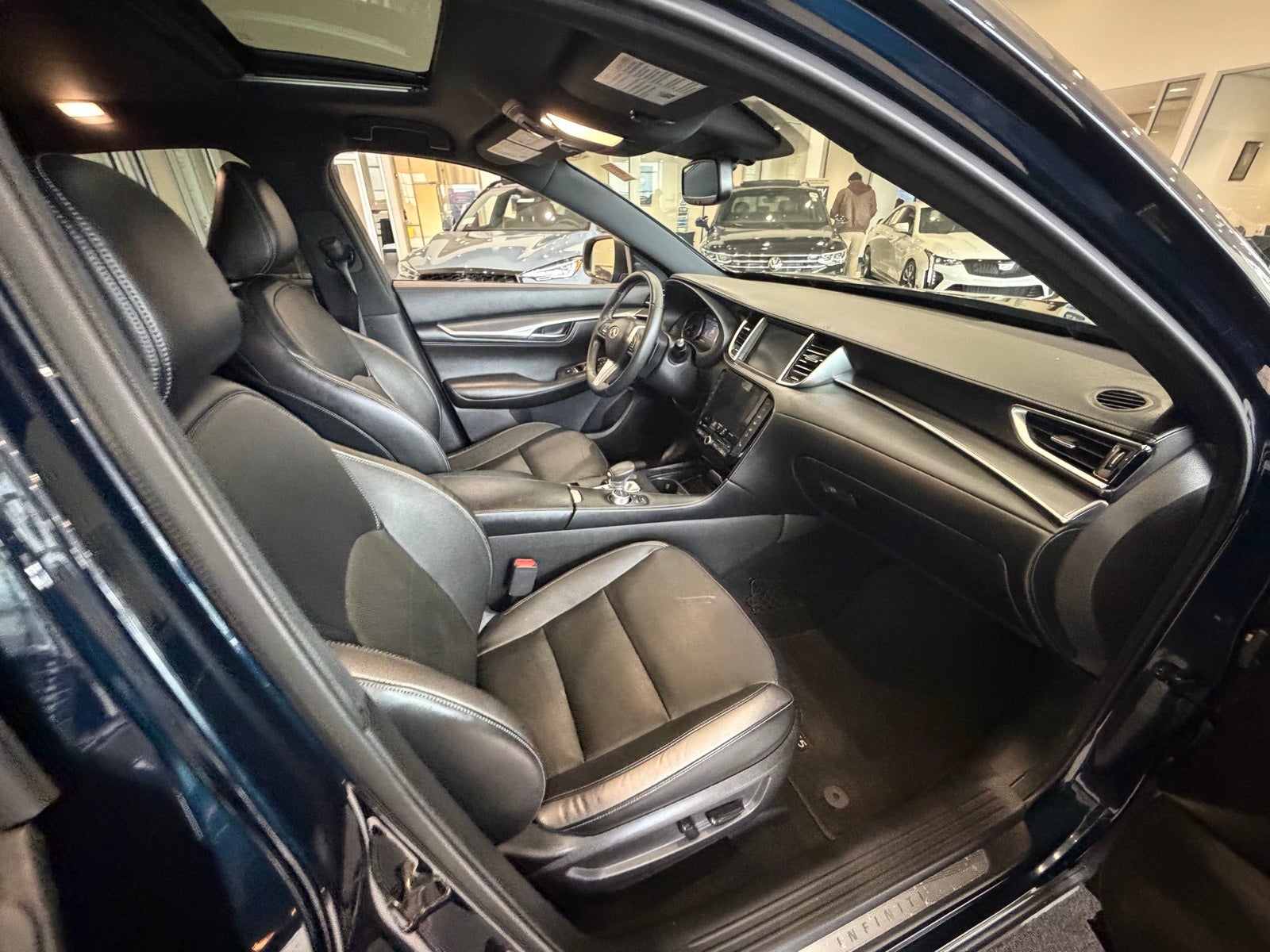 2023 INFINITI QX55 LUXE