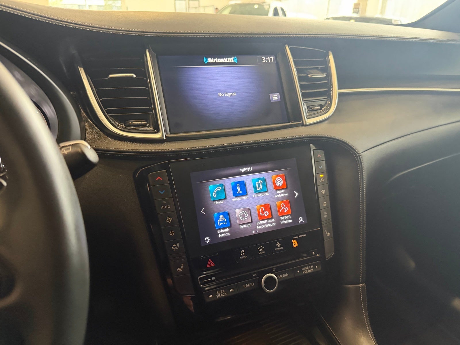 2023 INFINITI QX55 LUXE