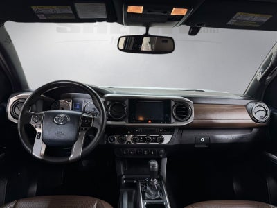 2017 Toyota Tacoma Limited V6