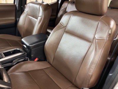 2017 Toyota Tacoma Limited V6