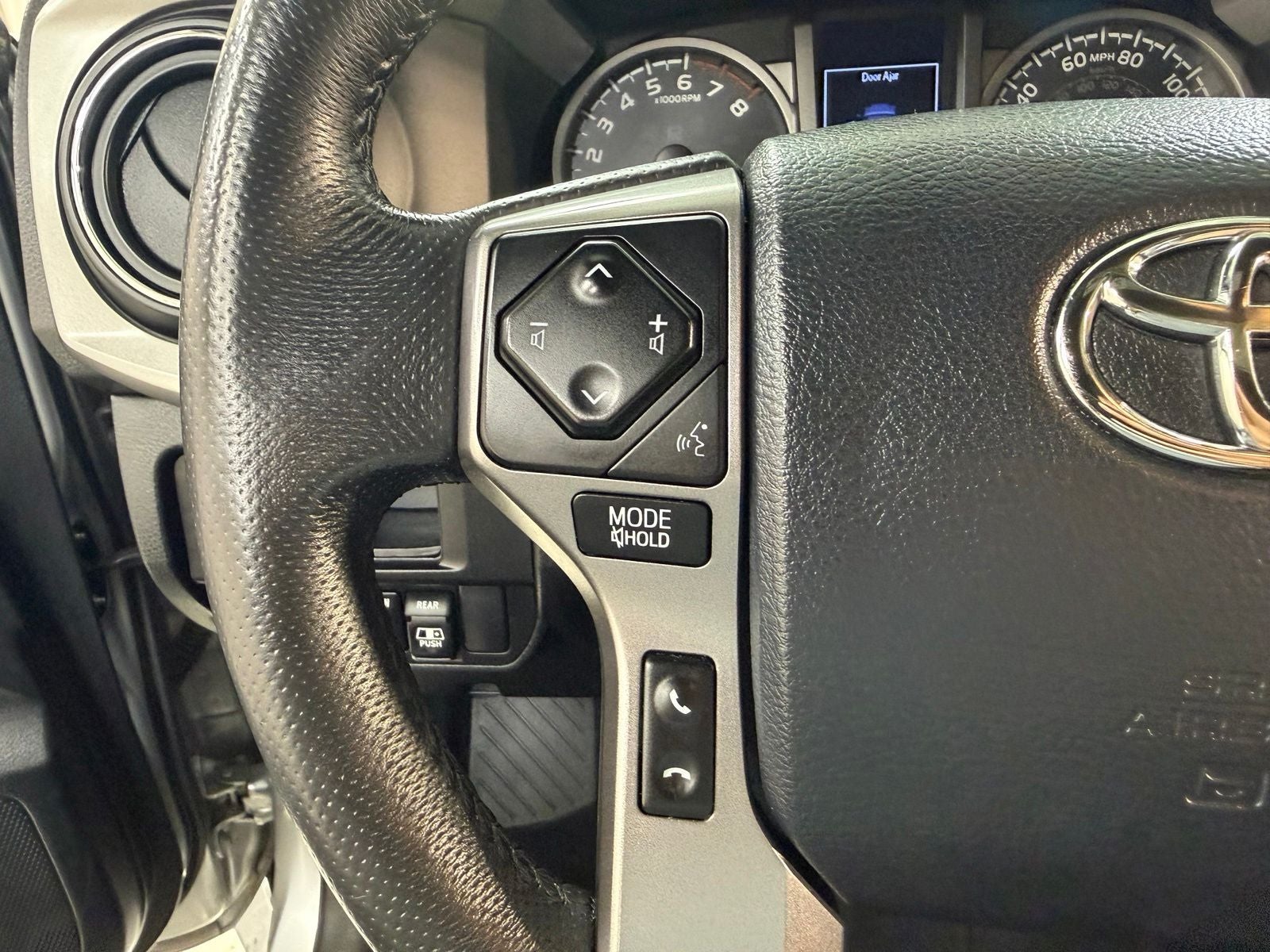 2017 Toyota Tacoma Limited V6