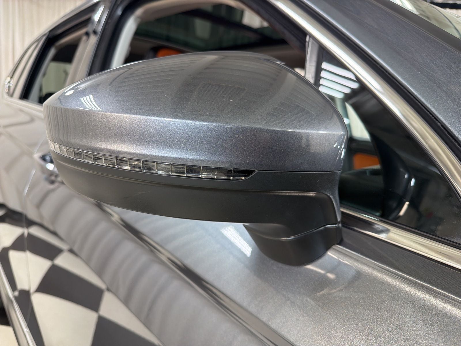 2019 Volkswagen Tiguan 2.0T SEL Premium 4Motion