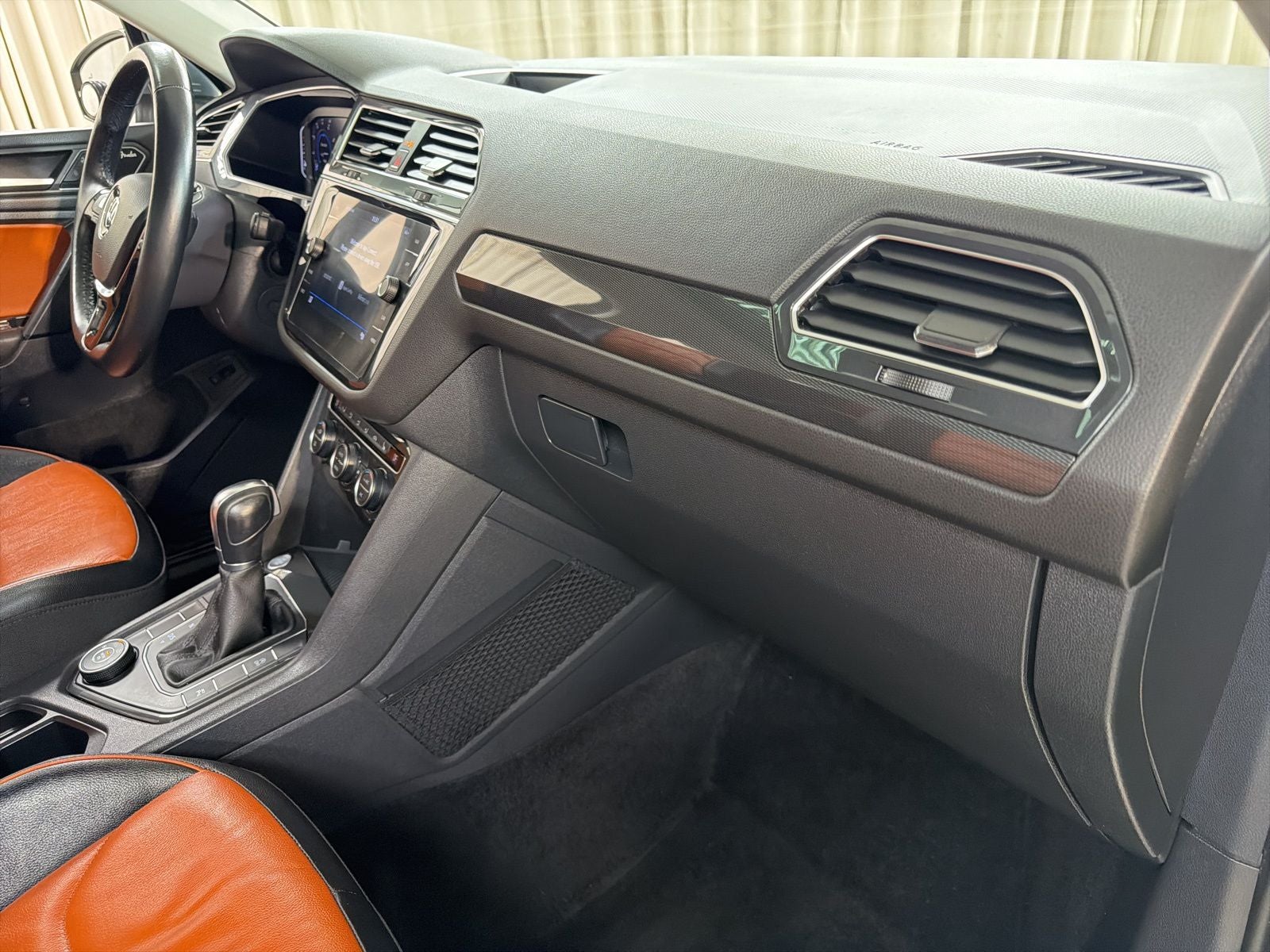 2019 Volkswagen Tiguan 2.0T SEL Premium 4Motion