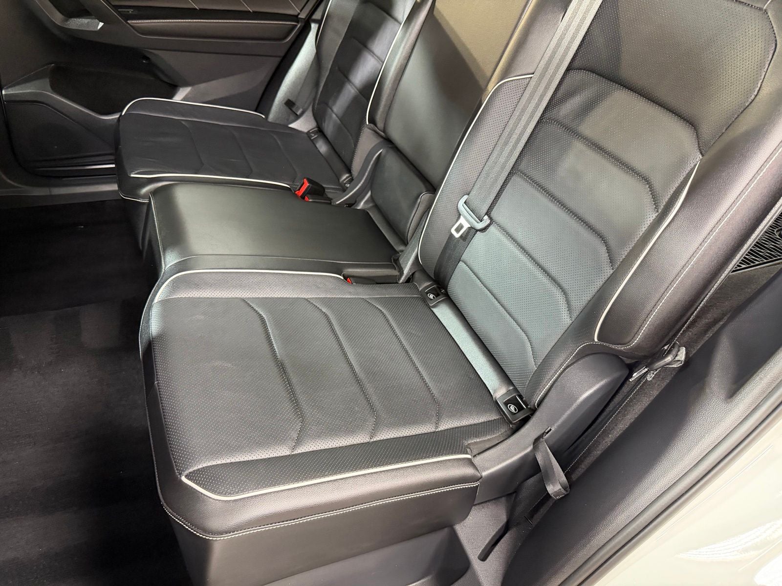 2022 Volkswagen Tiguan 2.0T SEL R-Line