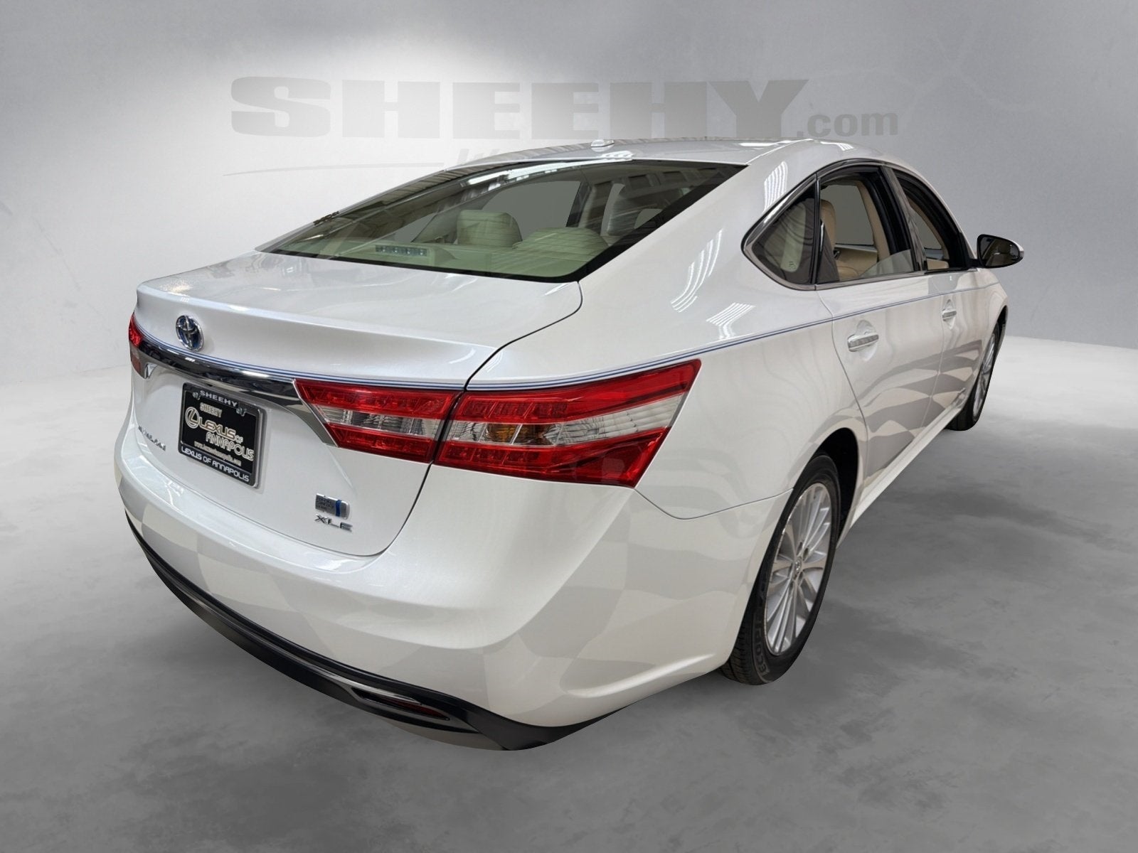 2014 Toyota Avalon Hybrid XLE Touring