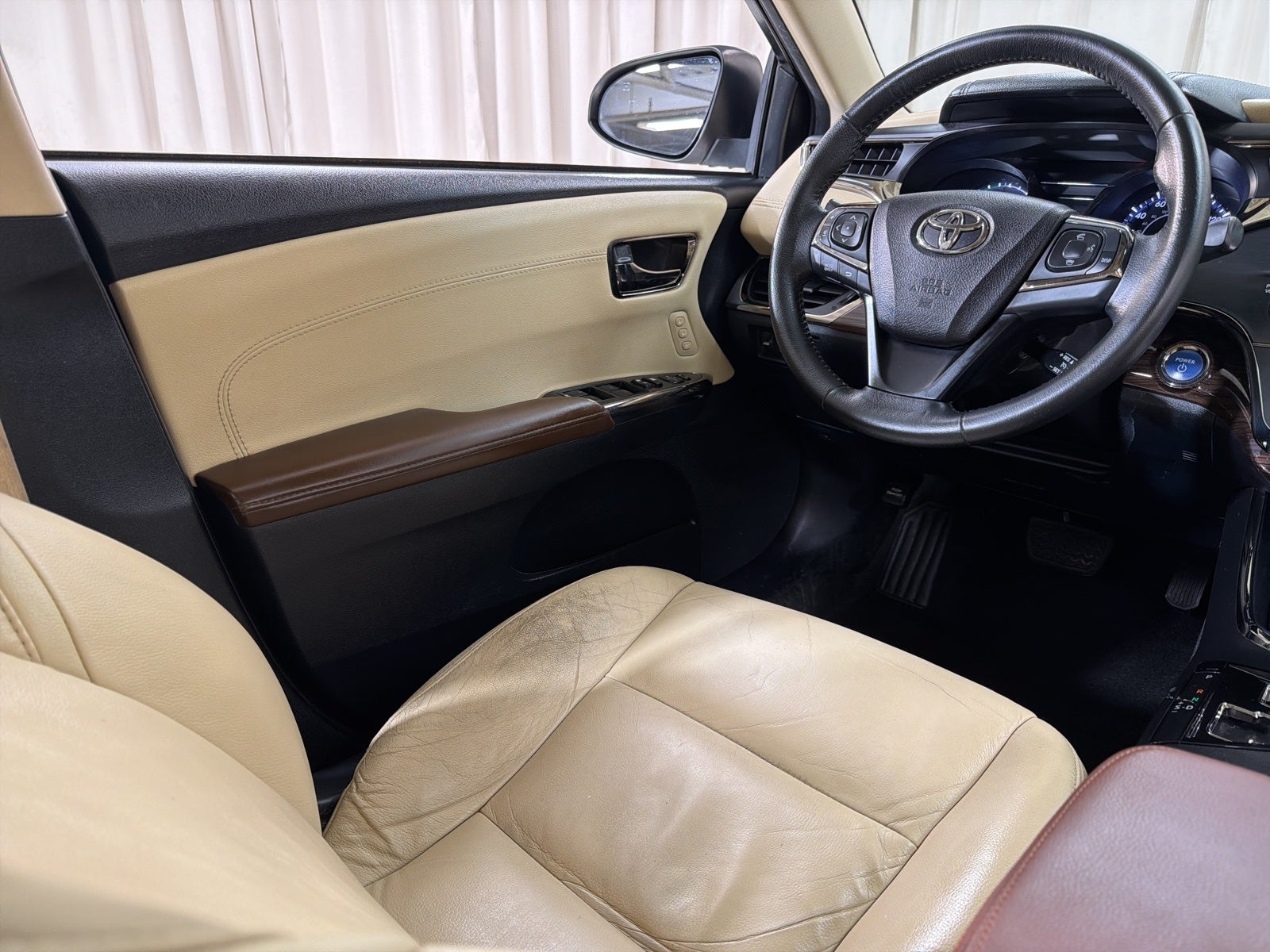 2014 Toyota Avalon Hybrid XLE Touring