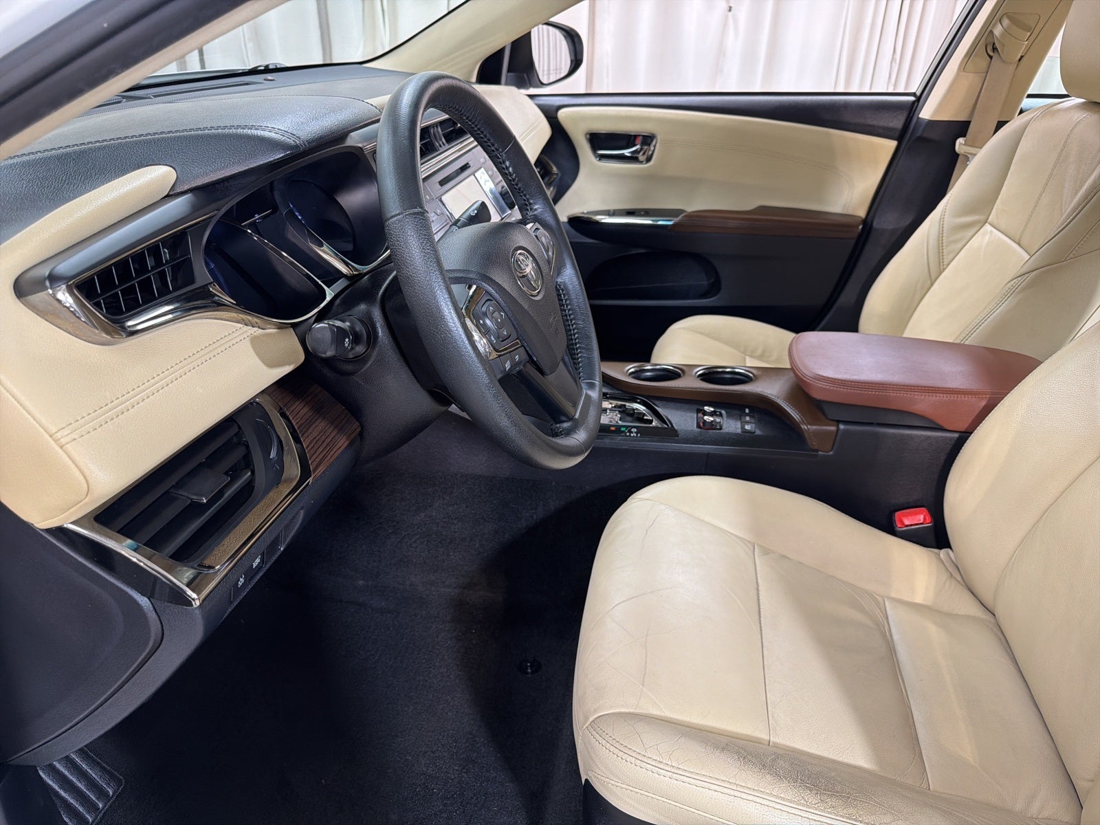 2014 Toyota Avalon Hybrid XLE Touring