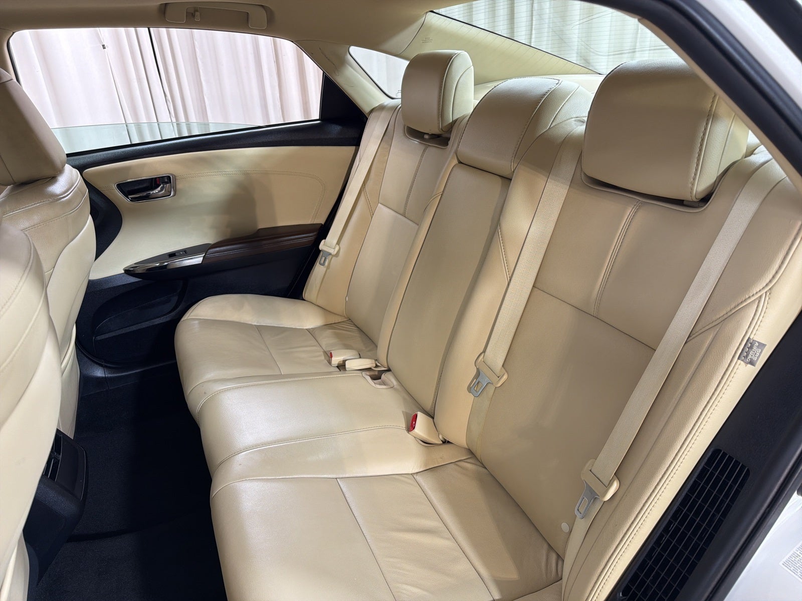 2014 Toyota Avalon Hybrid XLE Touring