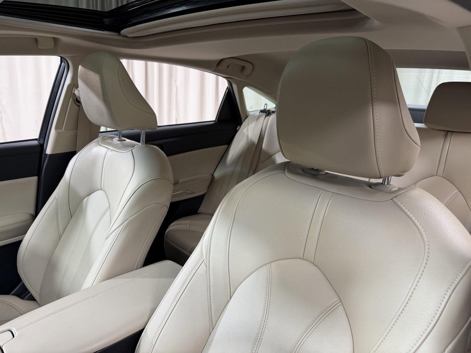 2019 Toyota Avalon XLE