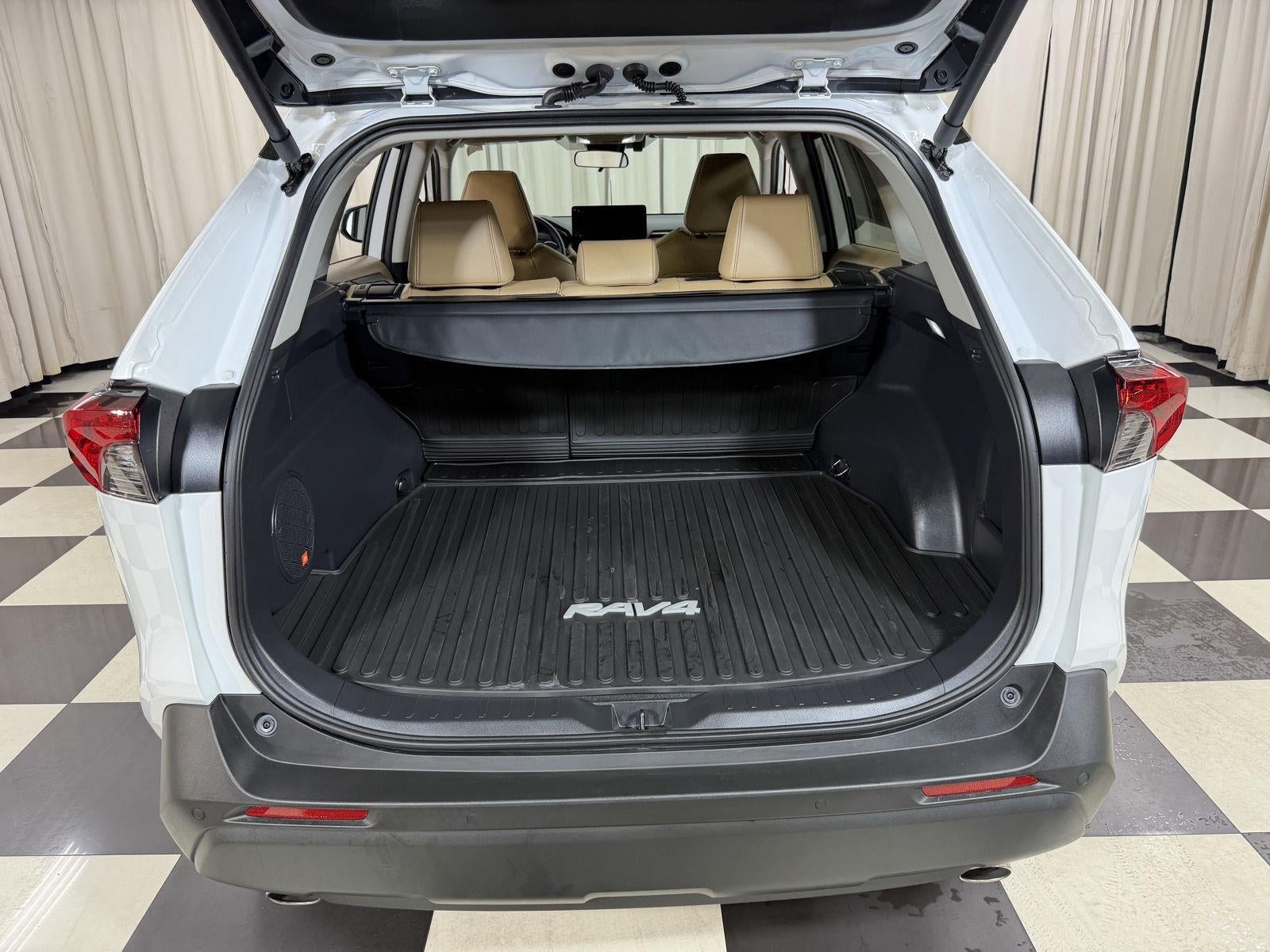 2024 Toyota RAV4 Hybrid XLE Premium