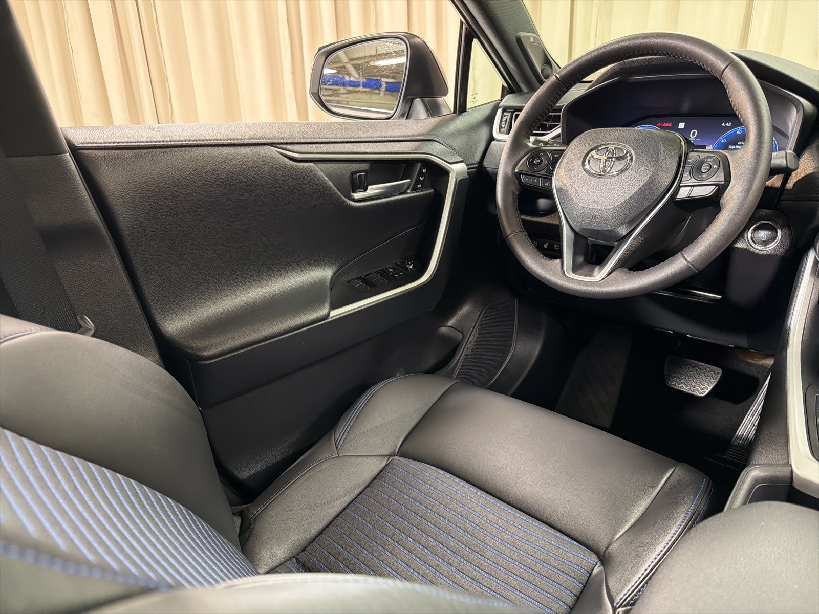 2025 Toyota RAV4 Hybrid XSE