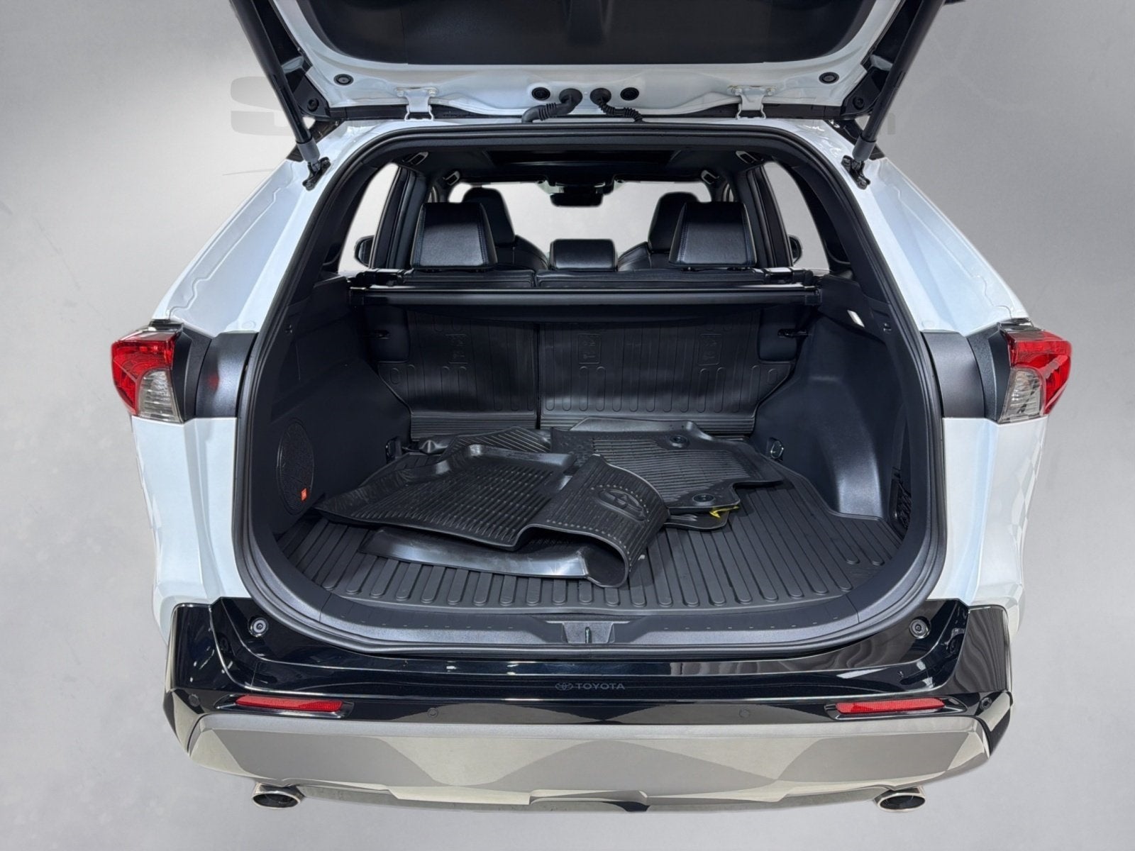 2025 Toyota RAV4 Hybrid XSE