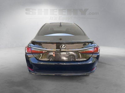 2024 Lexus ES 300h F SPORT Handling