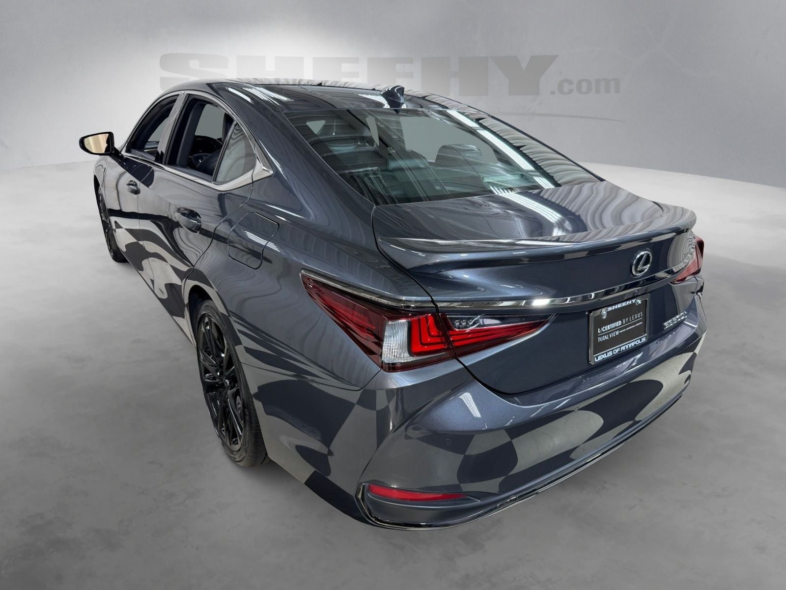 2024 Lexus ES 300h F SPORT Handling