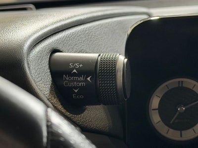 2024 Lexus ES 300h F SPORT Handling