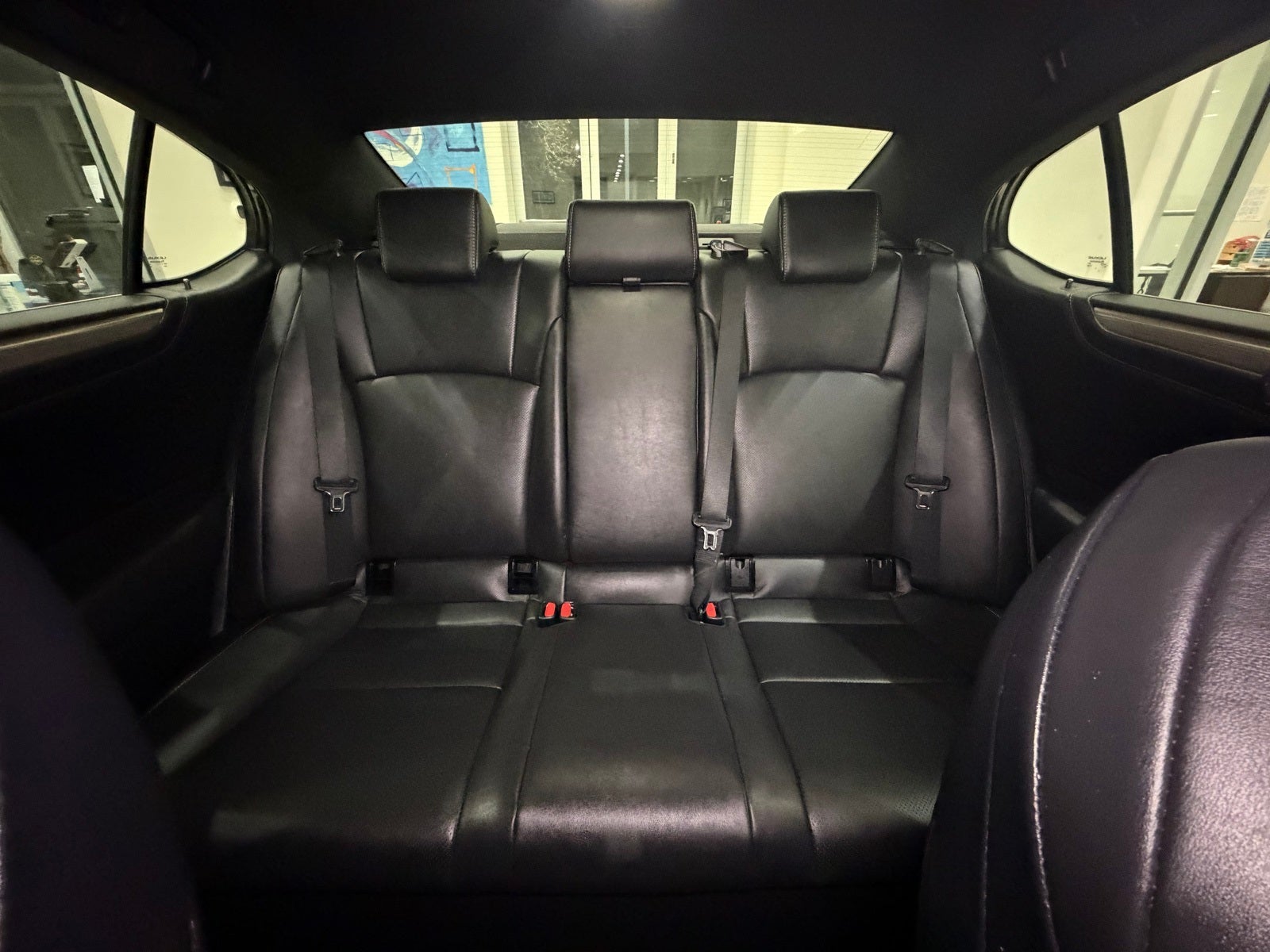 2024 Lexus ES 300h F SPORT Handling