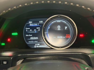 2024 Lexus ES 300h F SPORT Handling