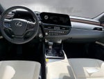 2025 Lexus ES 300h