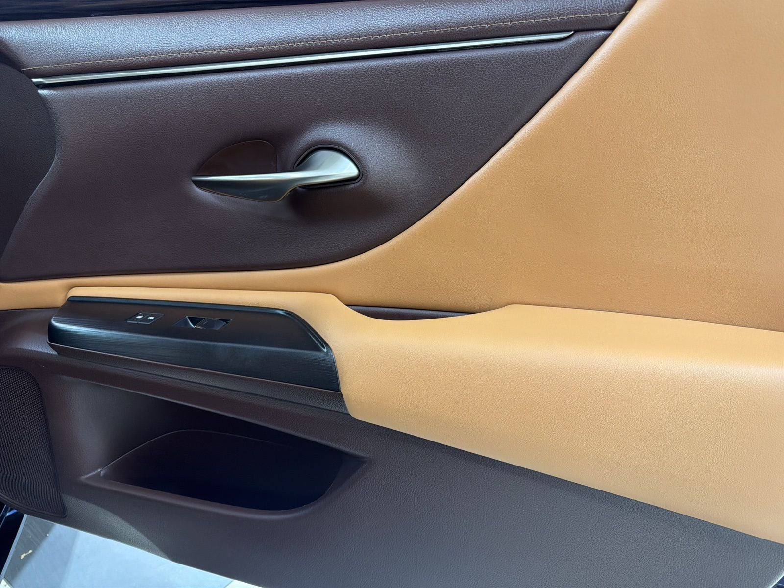 2021 Lexus ES 300h