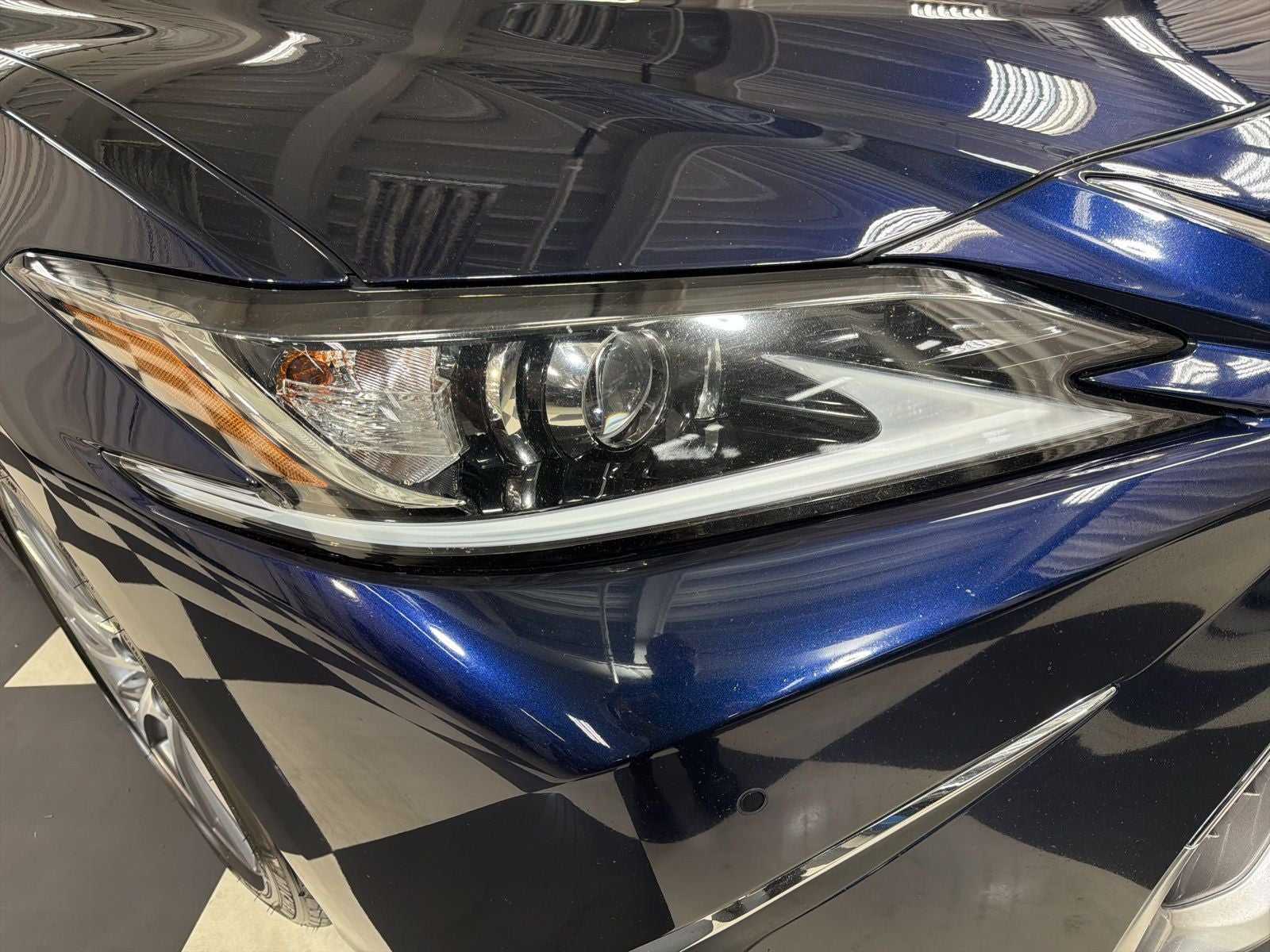 2021 Lexus ES 300h