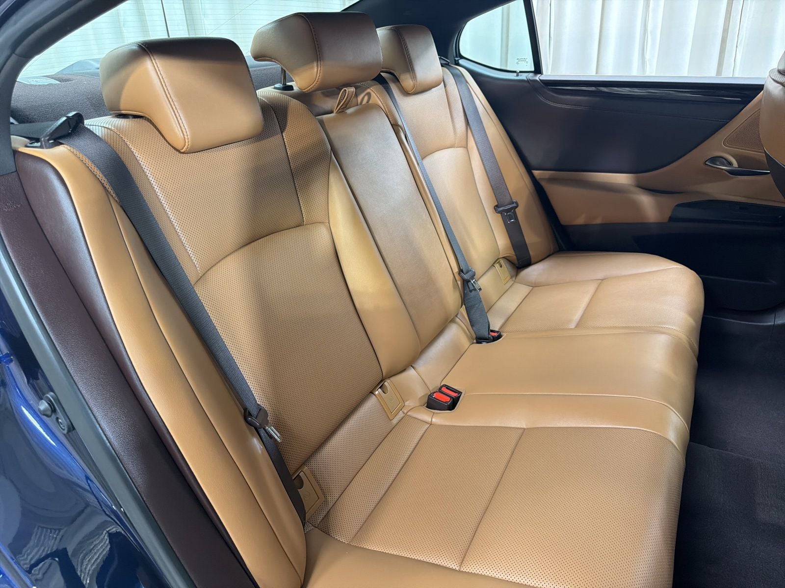 2021 Lexus ES 300h