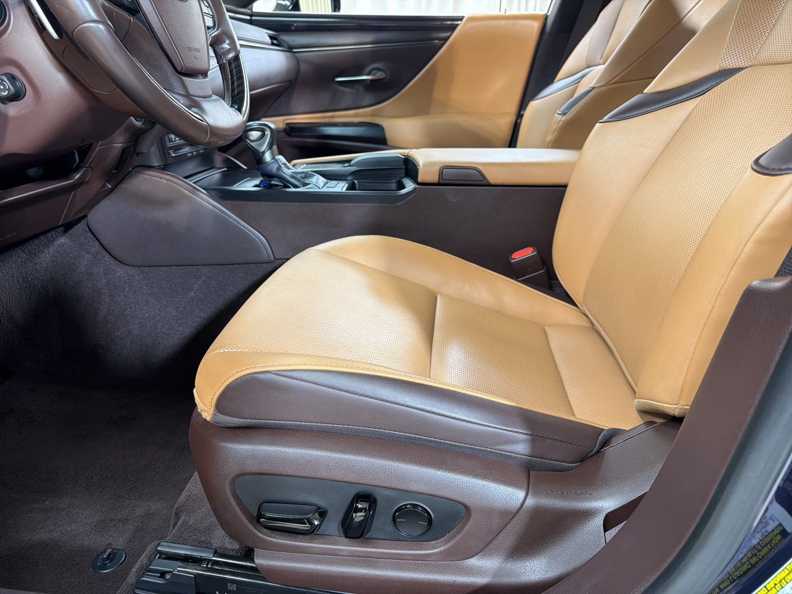 2021 Lexus ES 300h