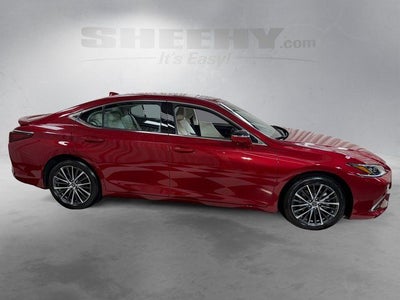 2025 Lexus ES 300h