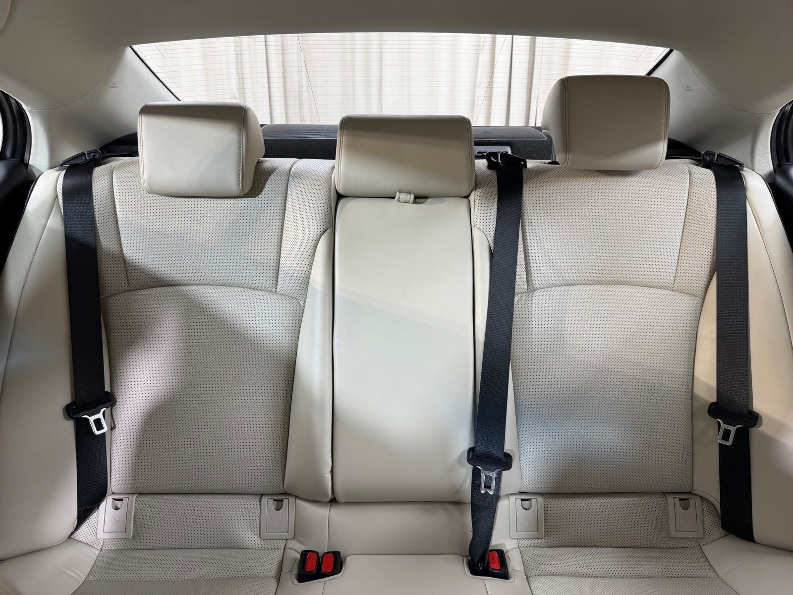 2025 Lexus ES 300h