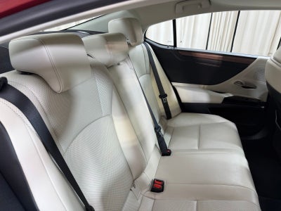 2025 Lexus ES 300h