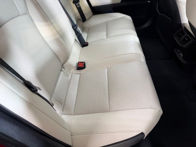 2025 Lexus ES 300h