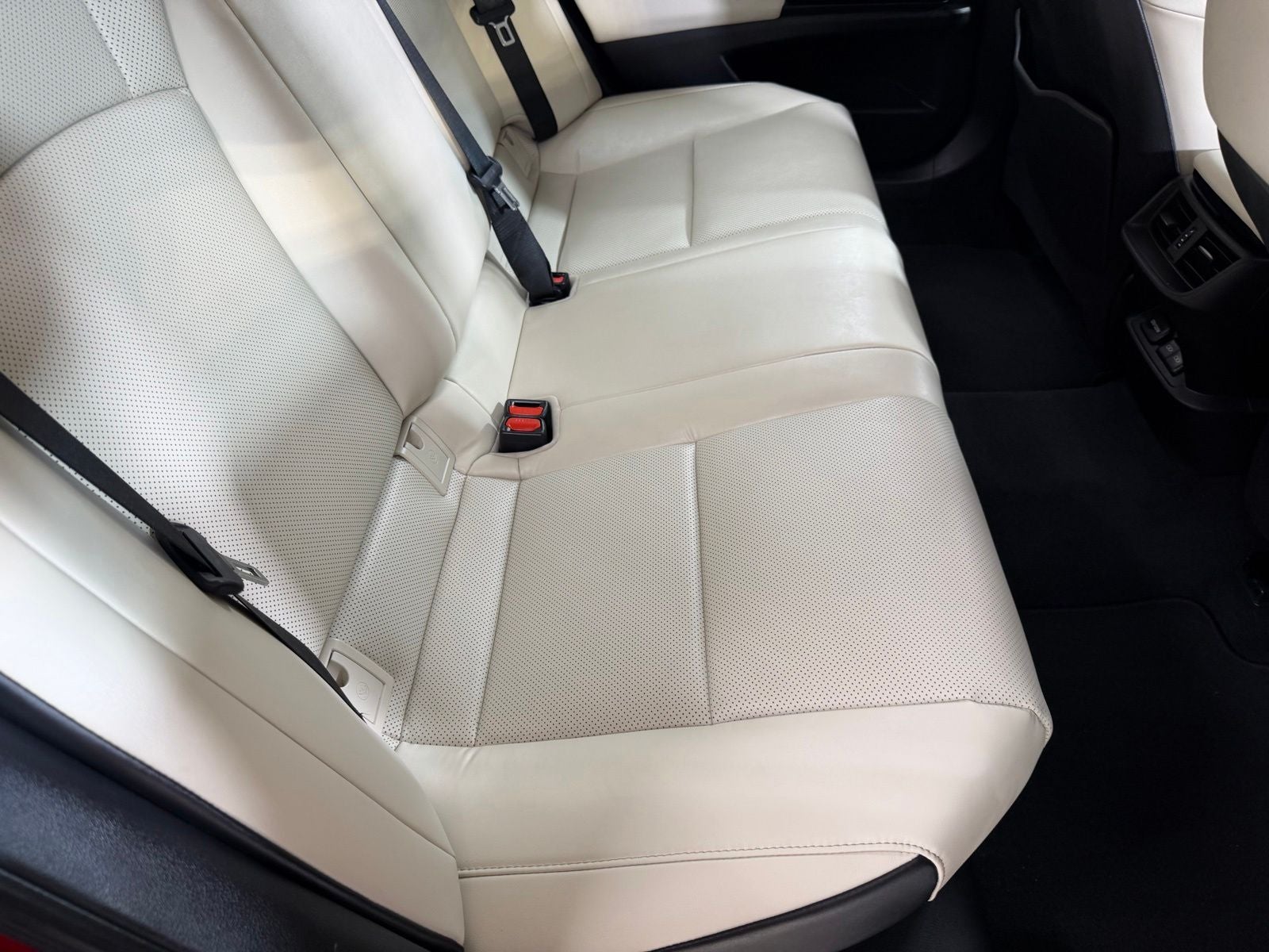2025 Lexus ES 300h