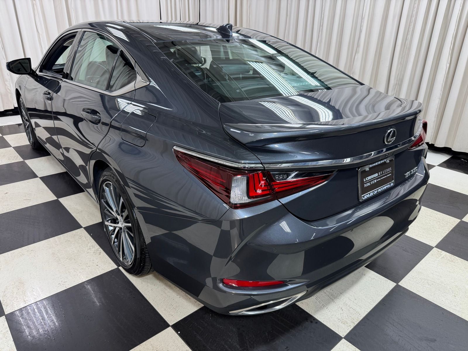 2025 Lexus ES 350