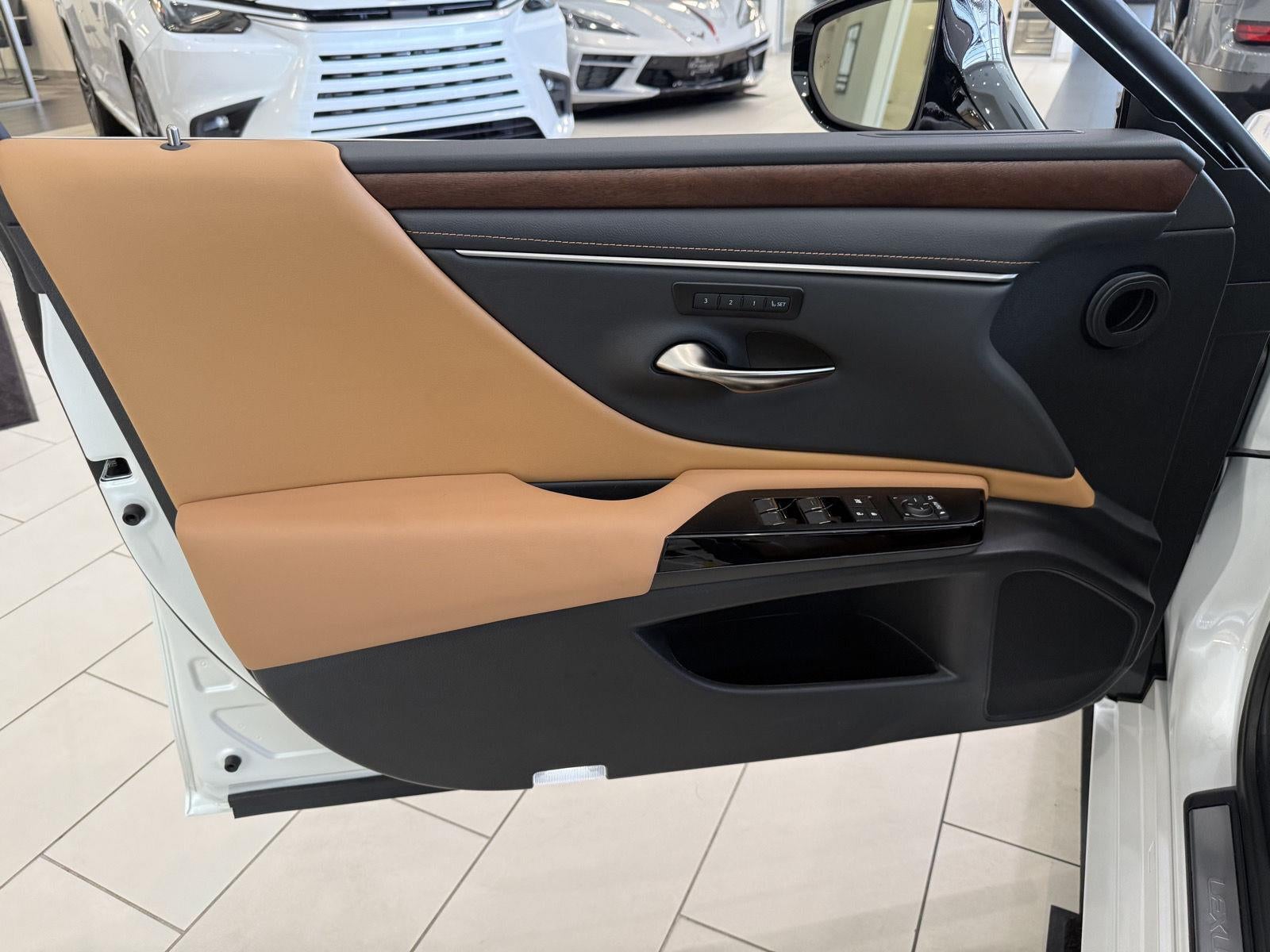 2025 Lexus Es ES 350