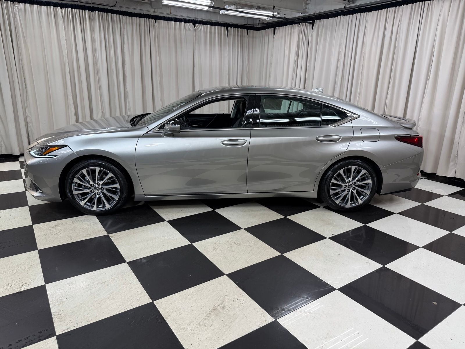 2021 Lexus ES 350