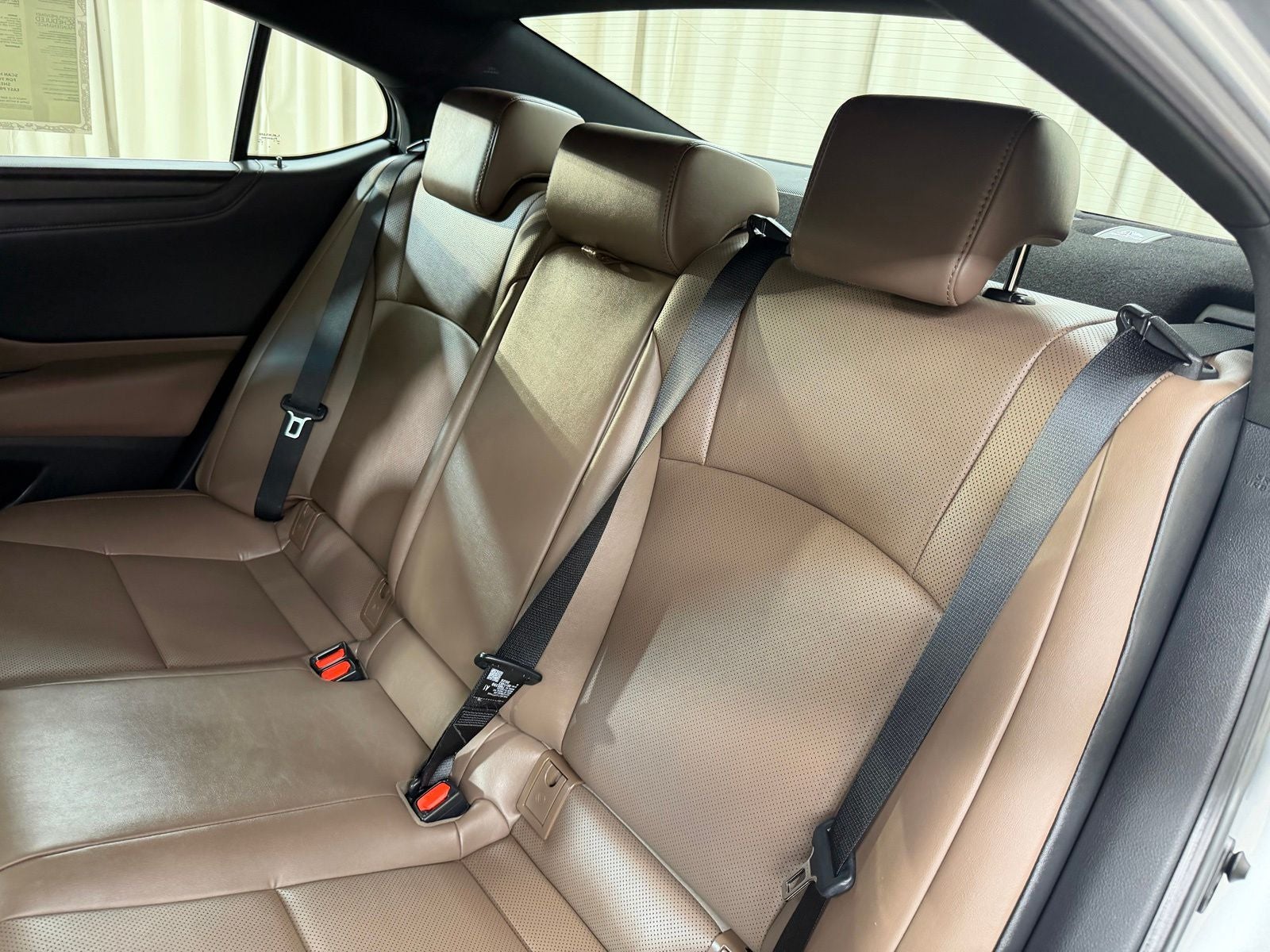 2025 Lexus ES 350