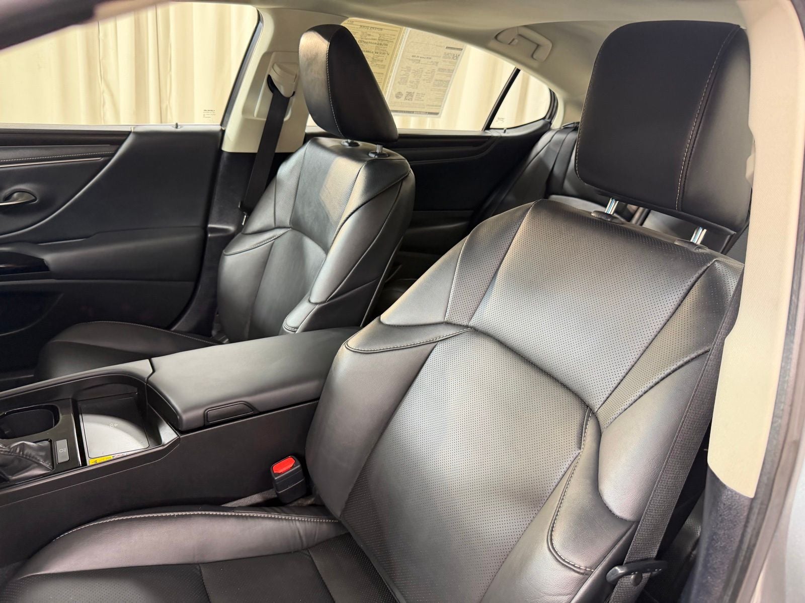 2025 Lexus ES 350