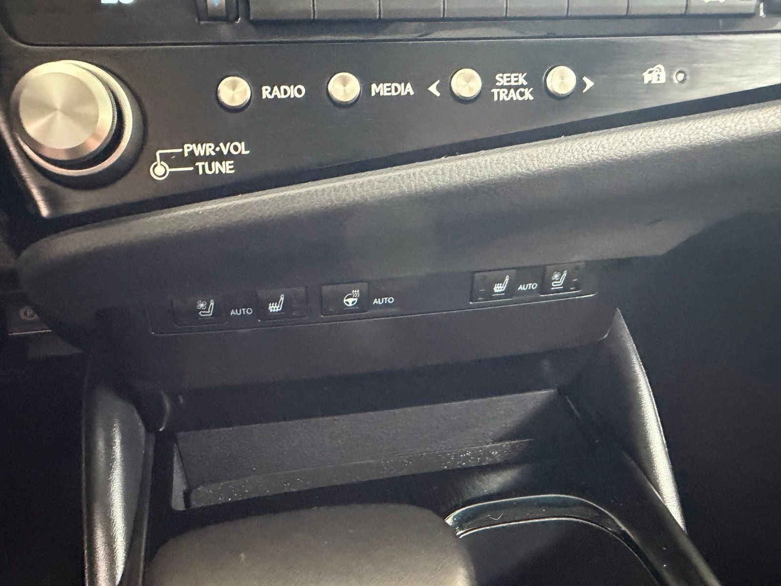 2025 Lexus ES 350