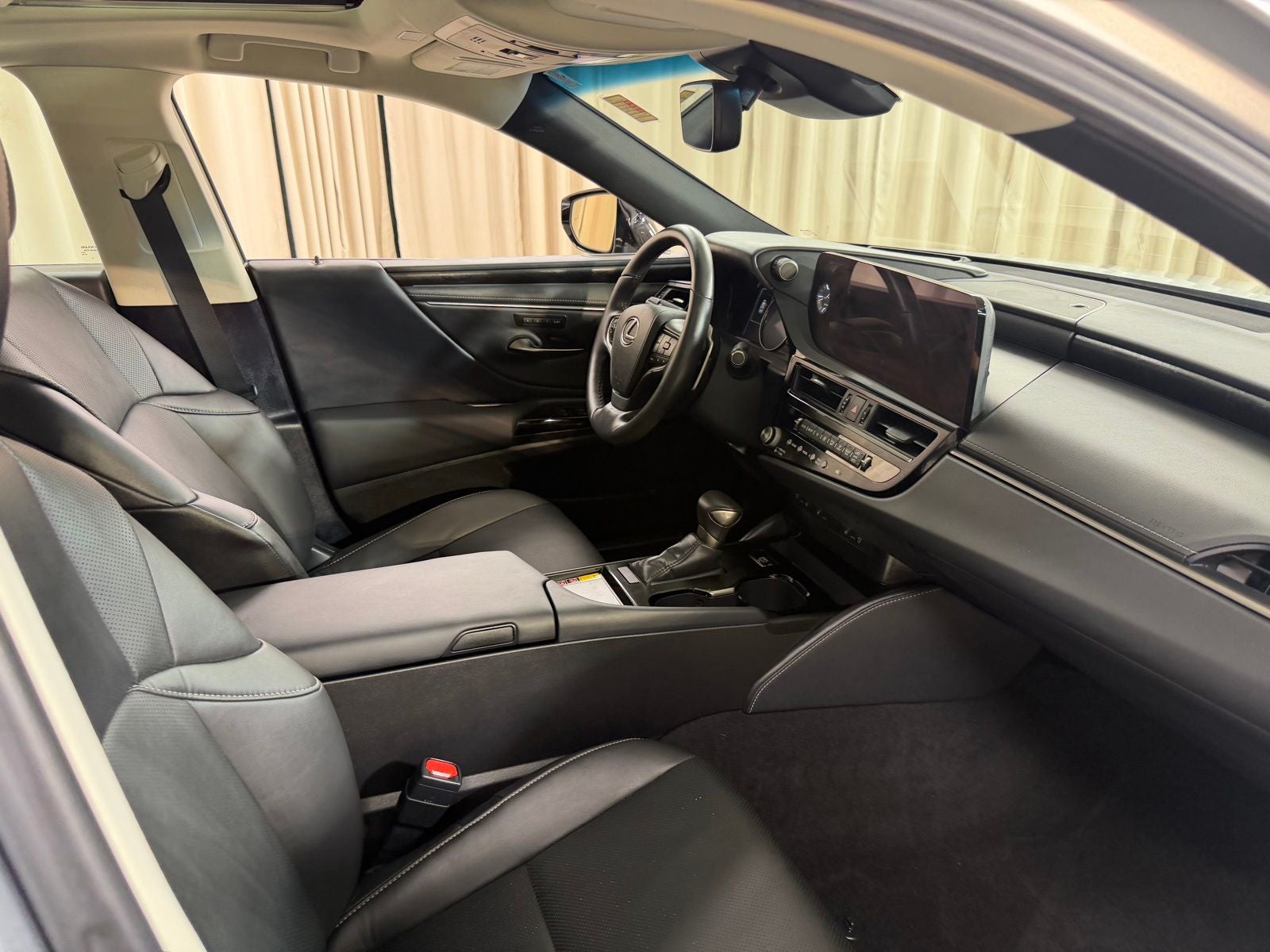 2025 Lexus ES 350