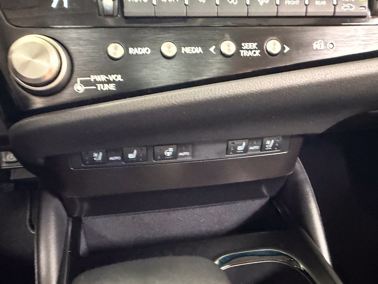2024 Lexus ES 350