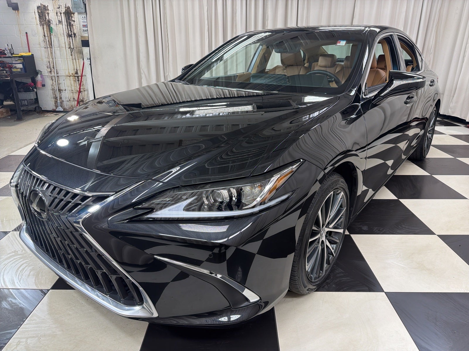 2025 Lexus ES 350